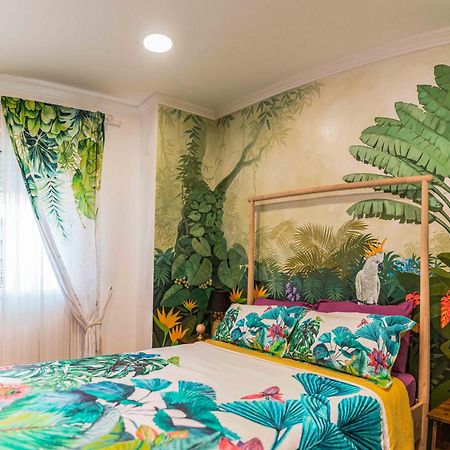 Artistic Flat Next To Ruzafa Welcome To The Jungle Valencia Luaran gambar