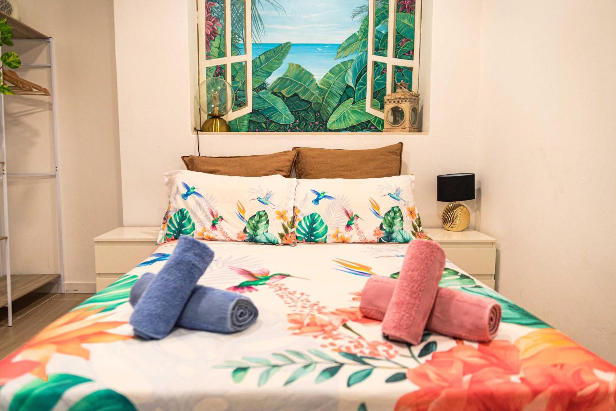 Artistic Flat Next To Ruzafa Welcome To The Jungle Valencia Luaran gambar