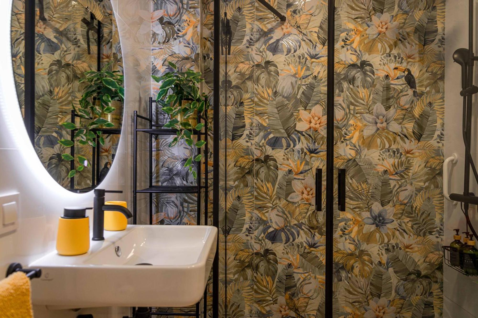 Artistic Flat Next To Ruzafa Welcome To The Jungle Valencia Luaran gambar