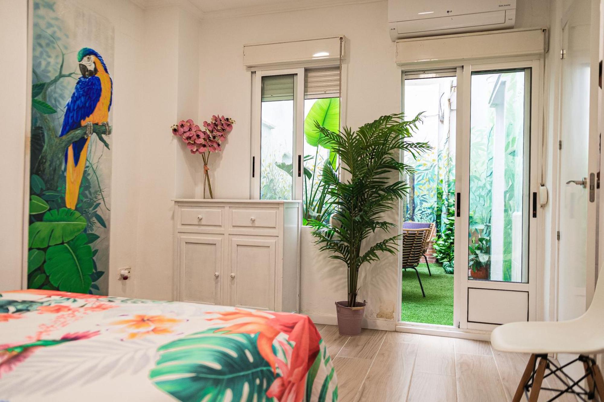 Artistic Flat Next To Ruzafa Welcome To The Jungle Valencia Luaran gambar
